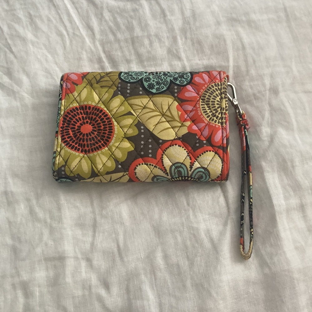 Vera Bradley wristlet - Picture 2 of 3